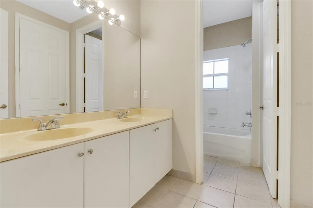 For Sale: $425,000 (3 beds, 2 baths, 1985 Square Feet)