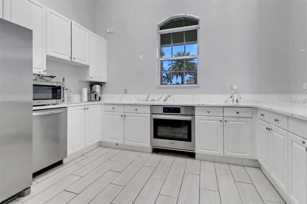 For Sale: $425,000 (3 beds, 2 baths, 1985 Square Feet)