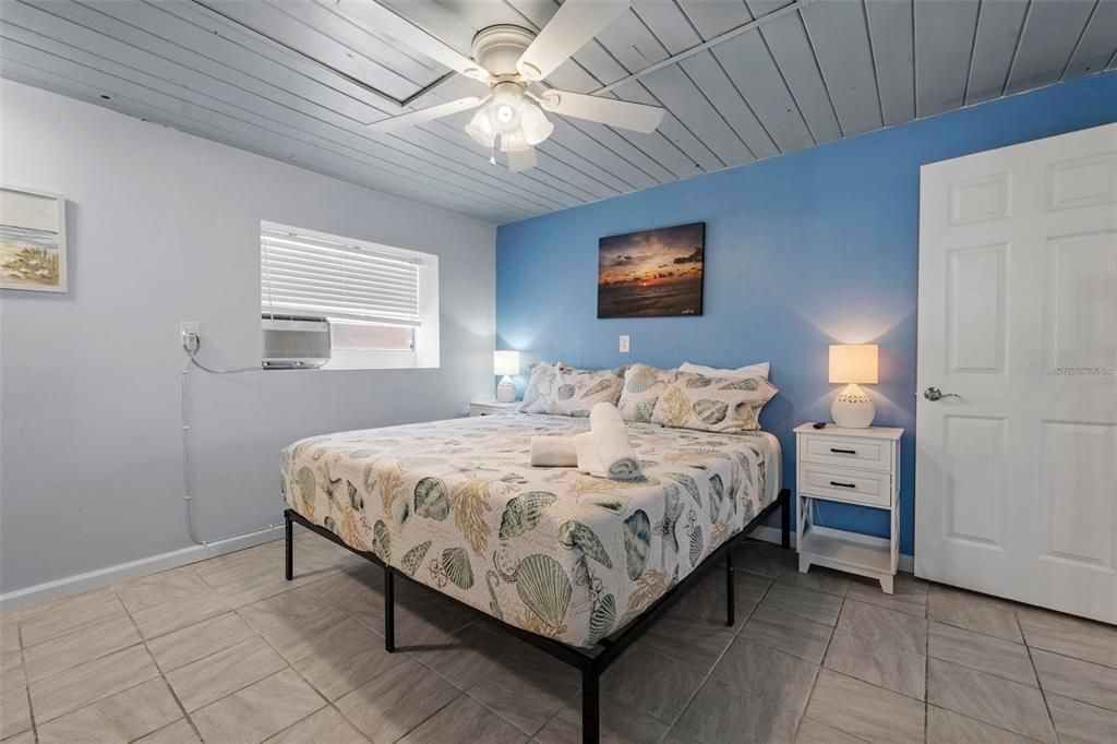 For Sale: $1,575,000 (5 beds, 0 baths, 2320 Square Feet)