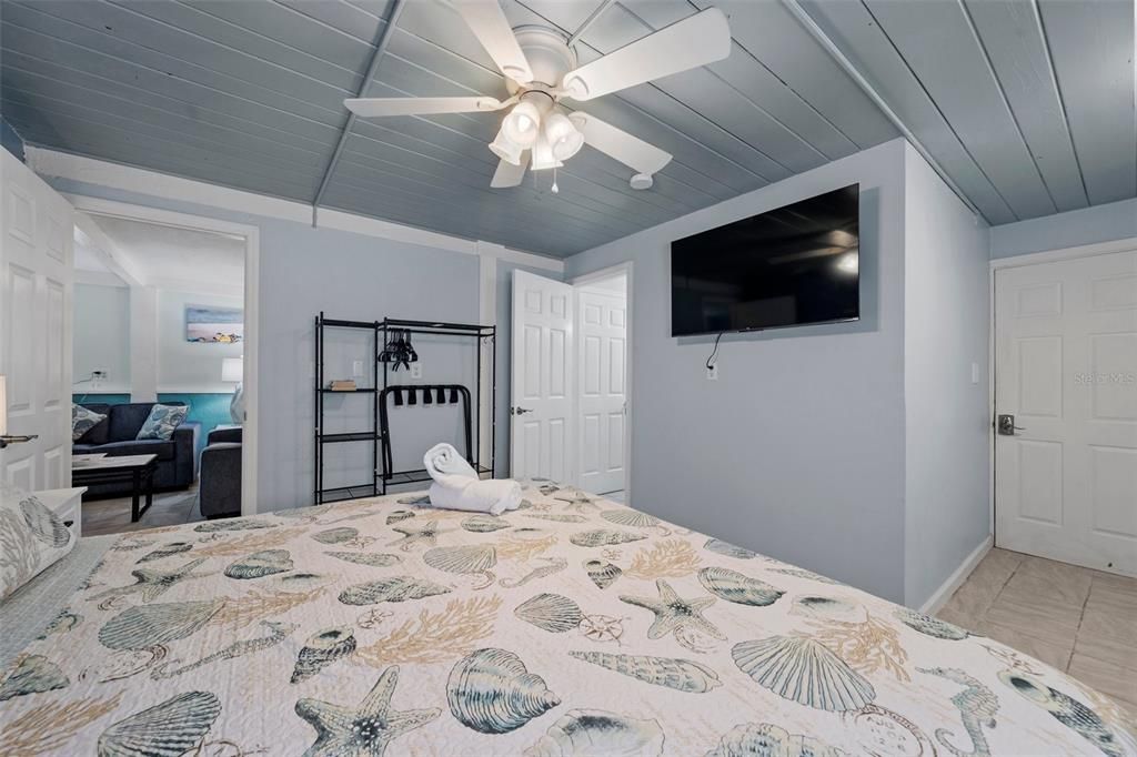 For Sale: $1,575,000 (5 beds, 0 baths, 2320 Square Feet)