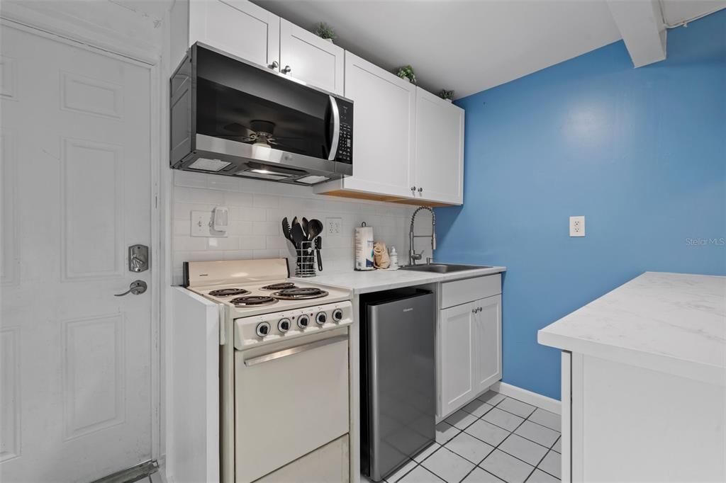 For Sale: $1,575,000 (5 beds, 0 baths, 2320 Square Feet)