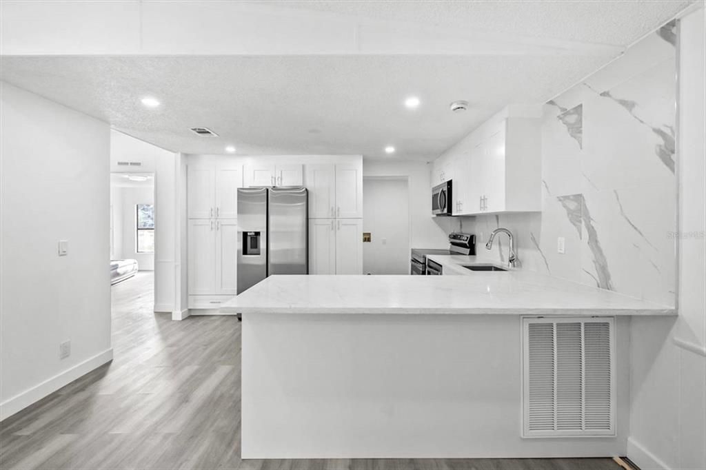 Active With Contract: $269,950 (4 beds, 3 baths, 2052 Square Feet)