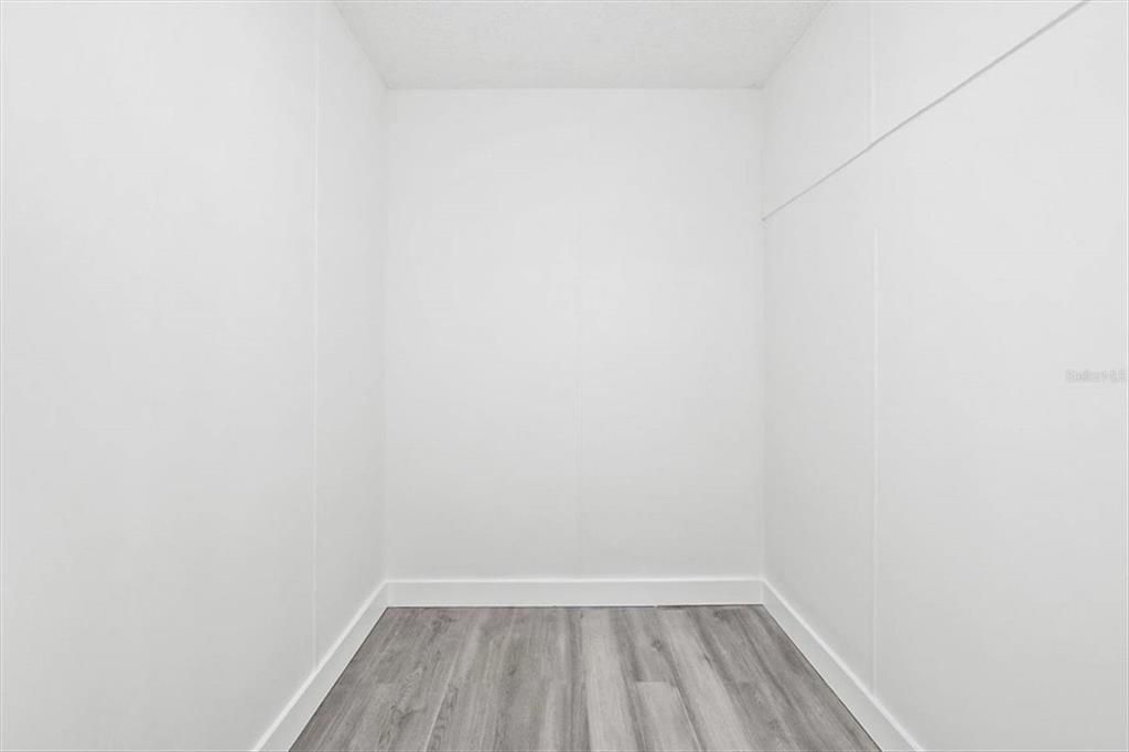 Active With Contract: $269,950 (4 beds, 3 baths, 2052 Square Feet)