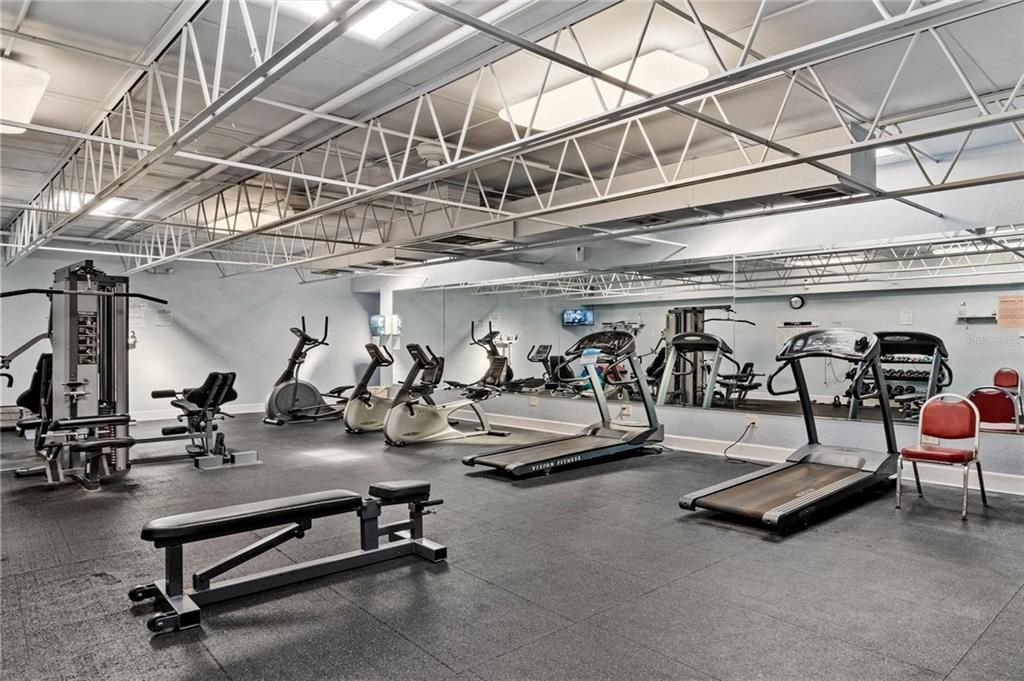 Active With Contract: $99,200 (2 beds, 2 baths, 960 Square Feet)