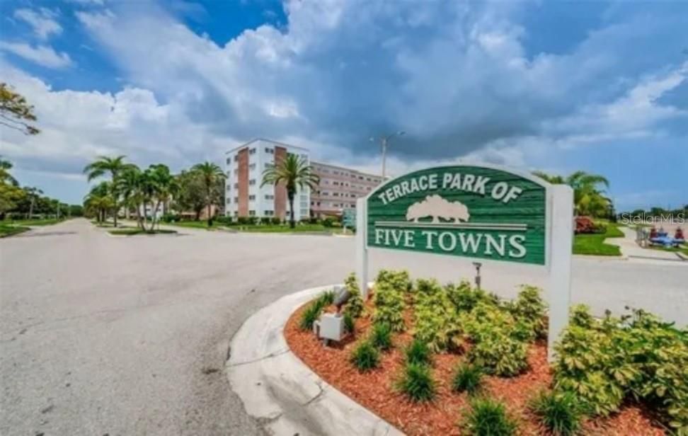 Active With Contract: $99,200 (2 beds, 2 baths, 960 Square Feet)
