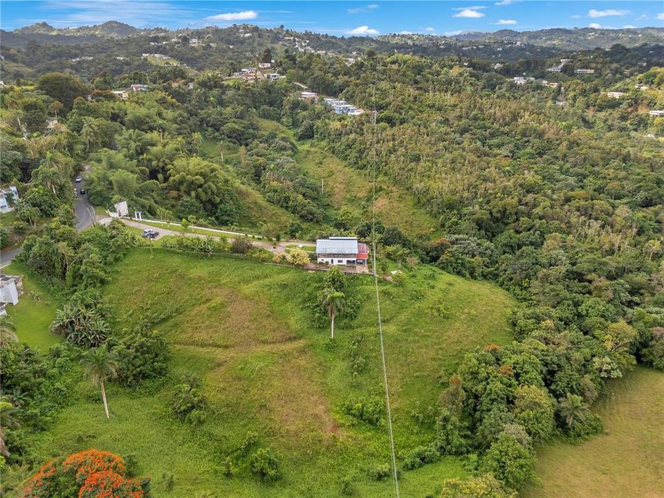 For Sale: $625,000 (5 beds, 2 baths, 2116 Square Feet)