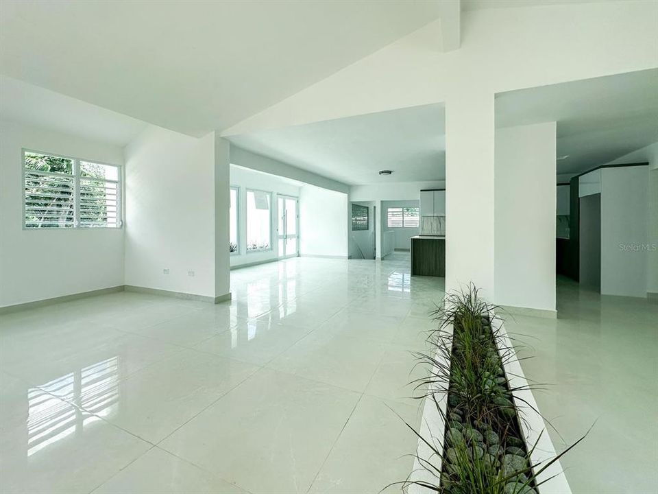 На продажу: $598,000 (5 спален, 4 ванн, 2600 Квадратных фут)