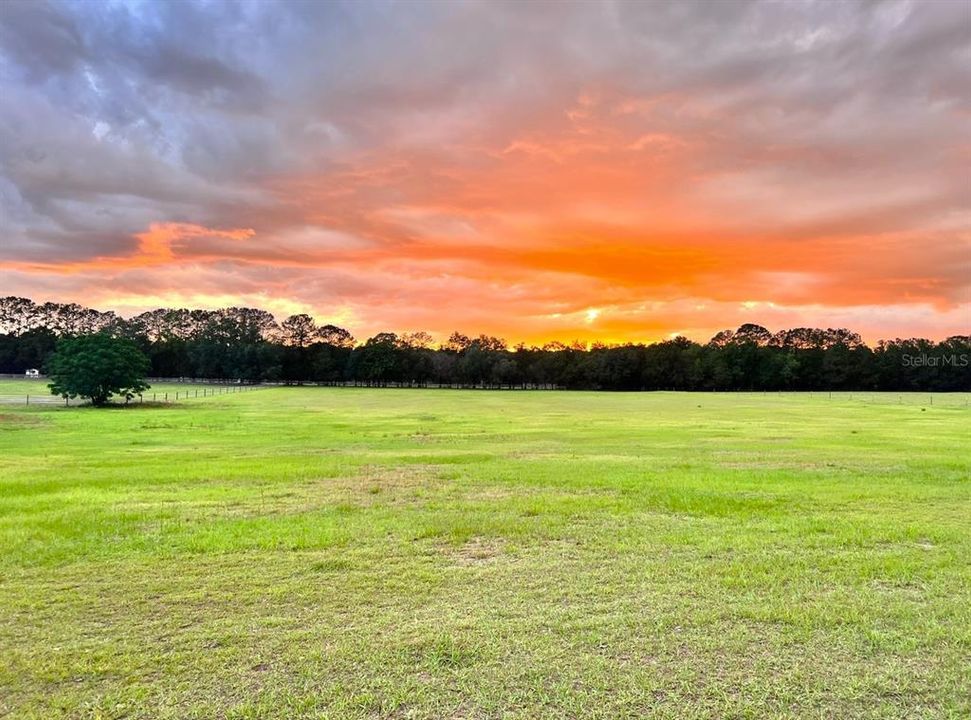 出租: $3,000 (0 贝兹, 0 浴室, 0 平方英尺)