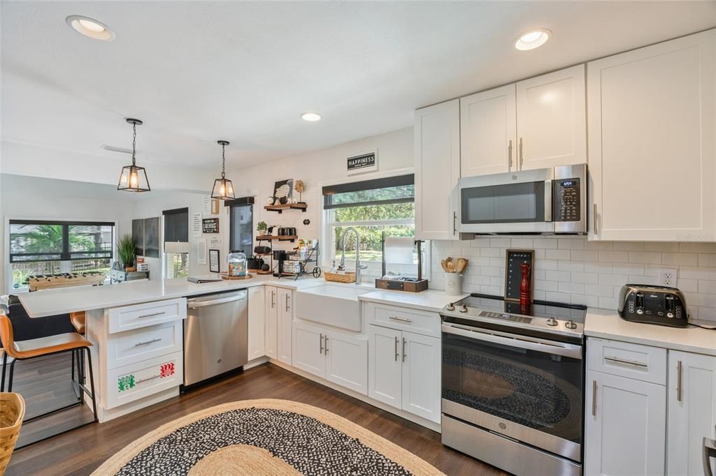 For Rent: $4,450 (3 beds, 2 baths, 1914 Square Feet)