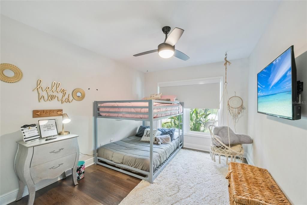 For Rent: $4,450 (3 beds, 2 baths, 1914 Square Feet)