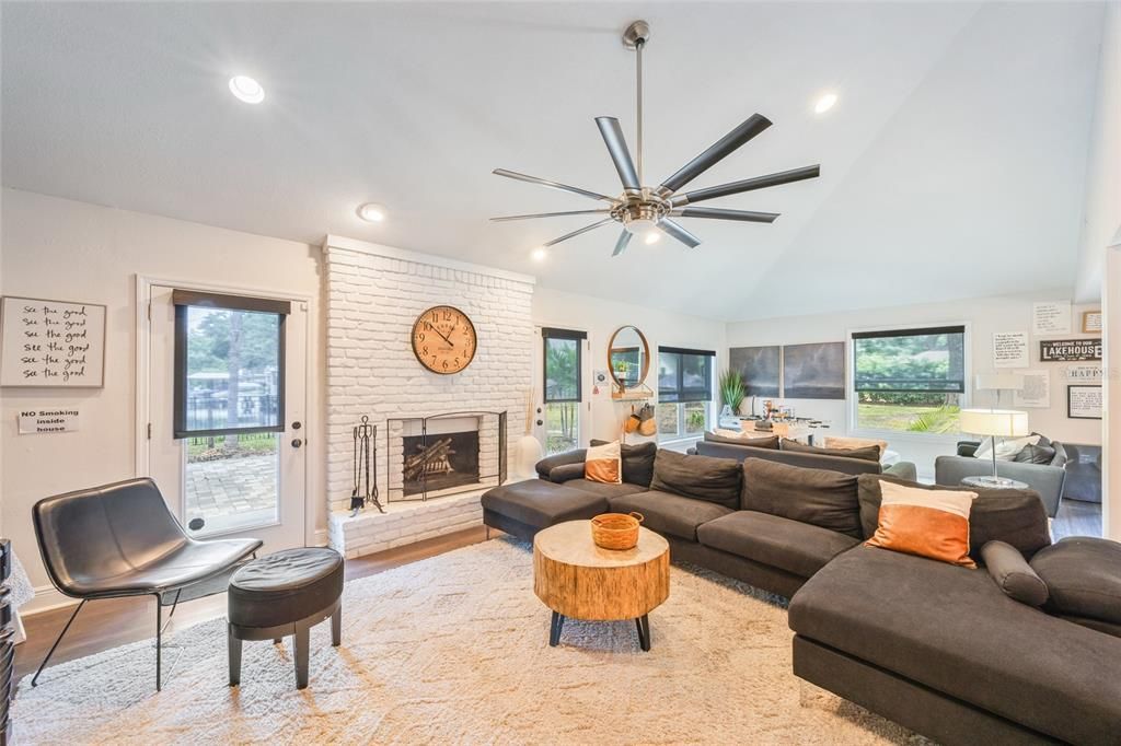 For Rent: $4,450 (3 beds, 2 baths, 1914 Square Feet)