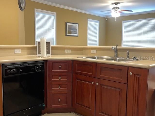 For Sale: $215,000 (3 beds, 2 baths, 1705 Square Feet)