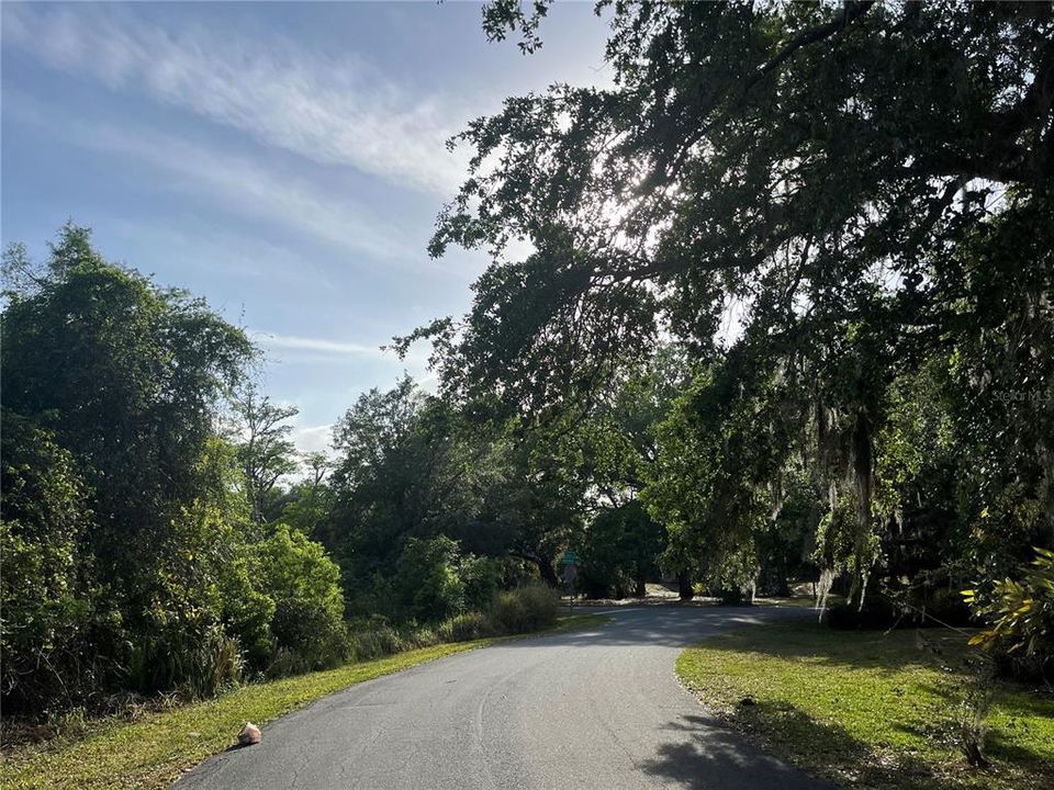 Activo con contrato: $279,000 (1.88 acres)