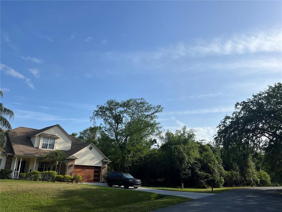 Activo con contrato: $279,000 (1.88 acres)