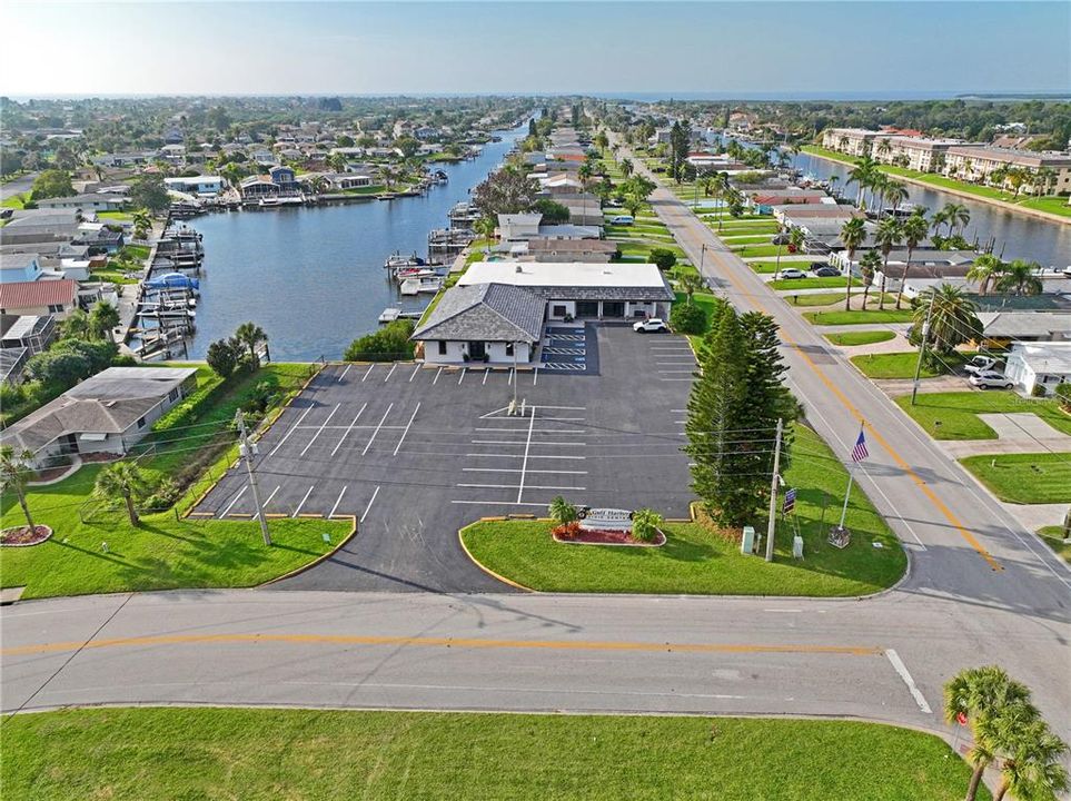 Active With Contract: $679,000 (3 beds, 2 baths, 2094 Square Feet)