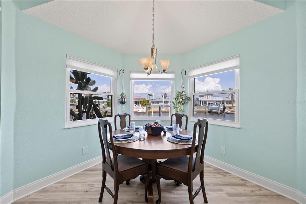 Active With Contract: $679,000 (3 beds, 2 baths, 2094 Square Feet)