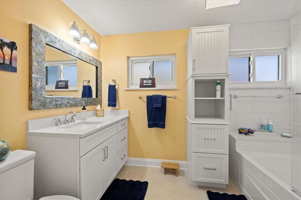 Active With Contract: $679,000 (3 beds, 2 baths, 2094 Square Feet)