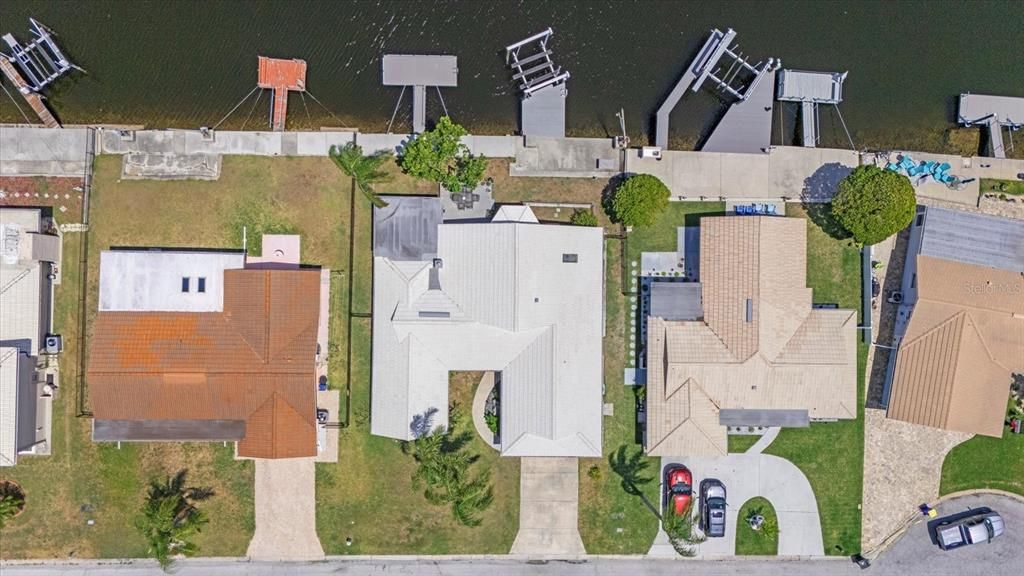 Active With Contract: $679,000 (3 beds, 2 baths, 2094 Square Feet)