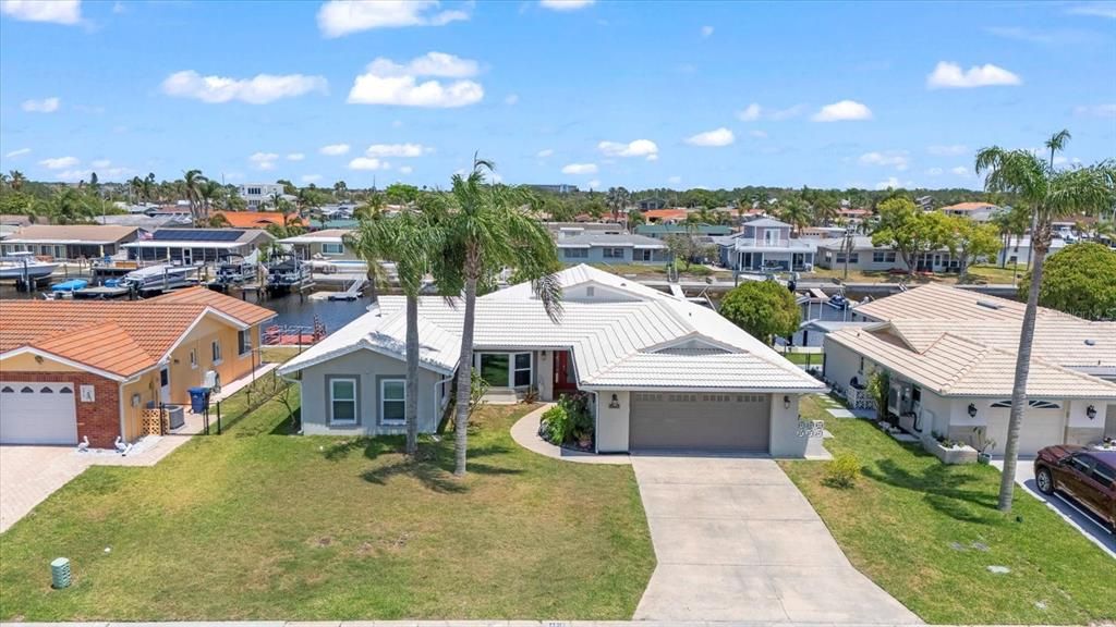 Active With Contract: $679,000 (3 beds, 2 baths, 2094 Square Feet)