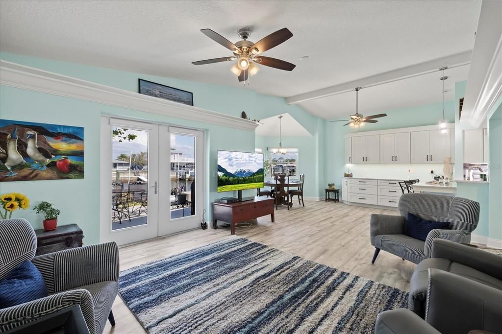 Active With Contract: $679,000 (3 beds, 2 baths, 2094 Square Feet)