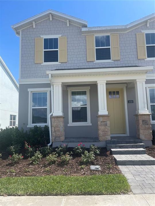 Recently Sold: $418,000 (4 beds, 3 baths, 1996 Square Feet)