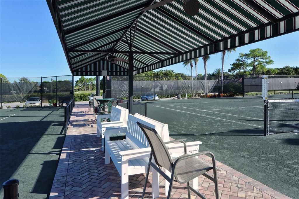 待售: $299,000 (2 贝兹, 2 浴室, 1106 平方英尺)