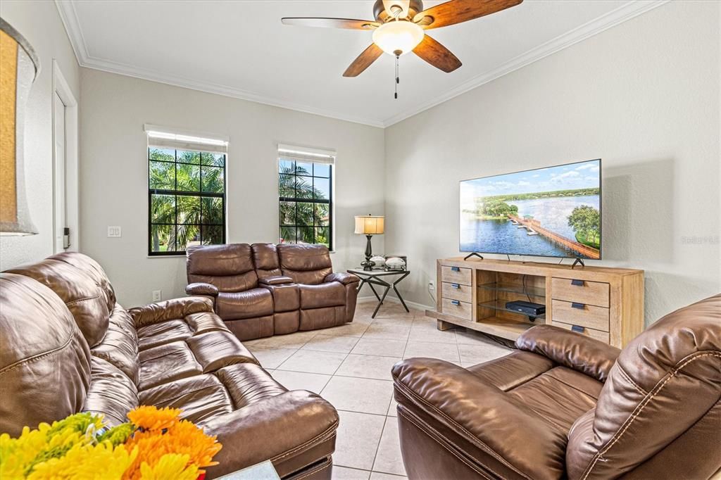 Active With Contract: $894,000 (6 beds, 4 baths, 3915 Square Feet)