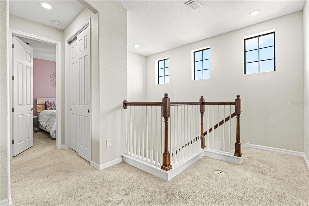 Active With Contract: $894,000 (6 beds, 4 baths, 3915 Square Feet)