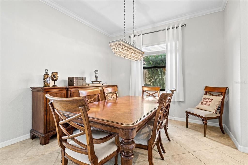 Active With Contract: $894,000 (6 beds, 4 baths, 3915 Square Feet)