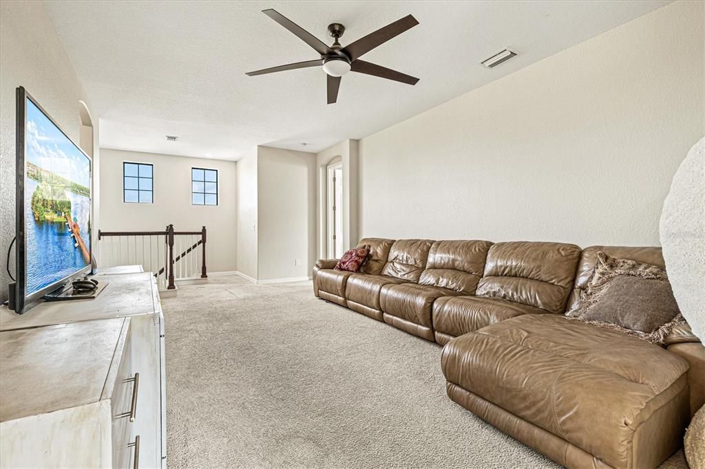 Active With Contract: $894,000 (6 beds, 4 baths, 3915 Square Feet)