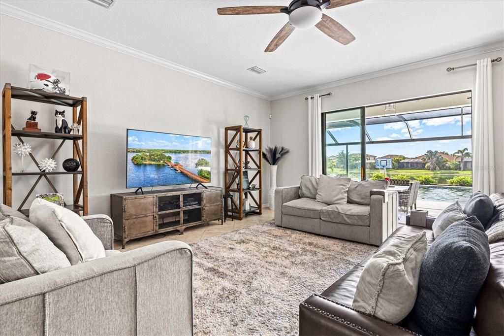 Active With Contract: $894,000 (6 beds, 4 baths, 3915 Square Feet)