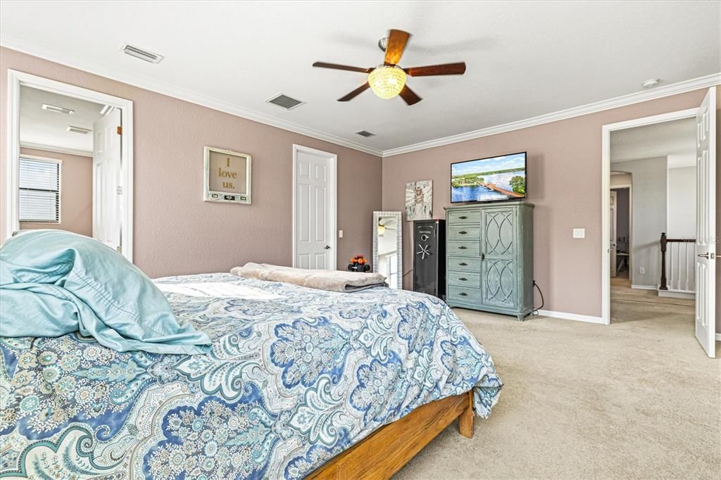 Active With Contract: $894,000 (6 beds, 4 baths, 3915 Square Feet)