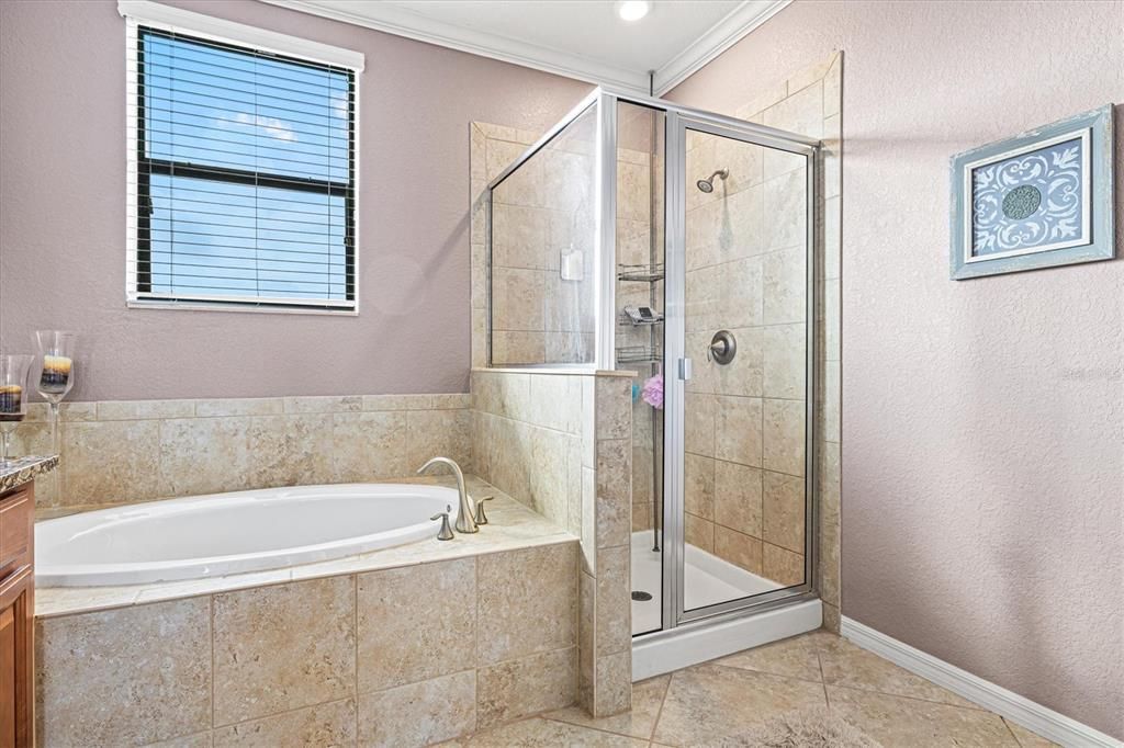 Active With Contract: $894,000 (6 beds, 4 baths, 3915 Square Feet)