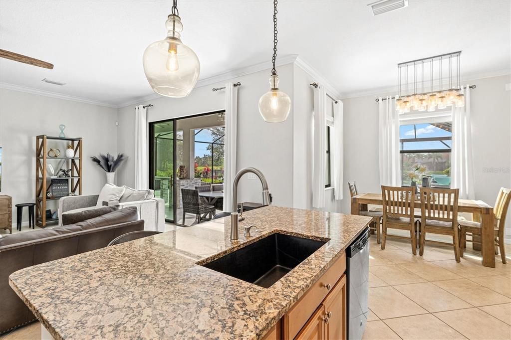 Active With Contract: $894,000 (6 beds, 4 baths, 3915 Square Feet)