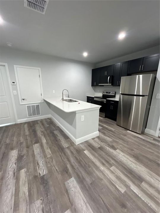 For Rent: $1,597 (3 beds, 2 baths, 1162 Square Feet)
