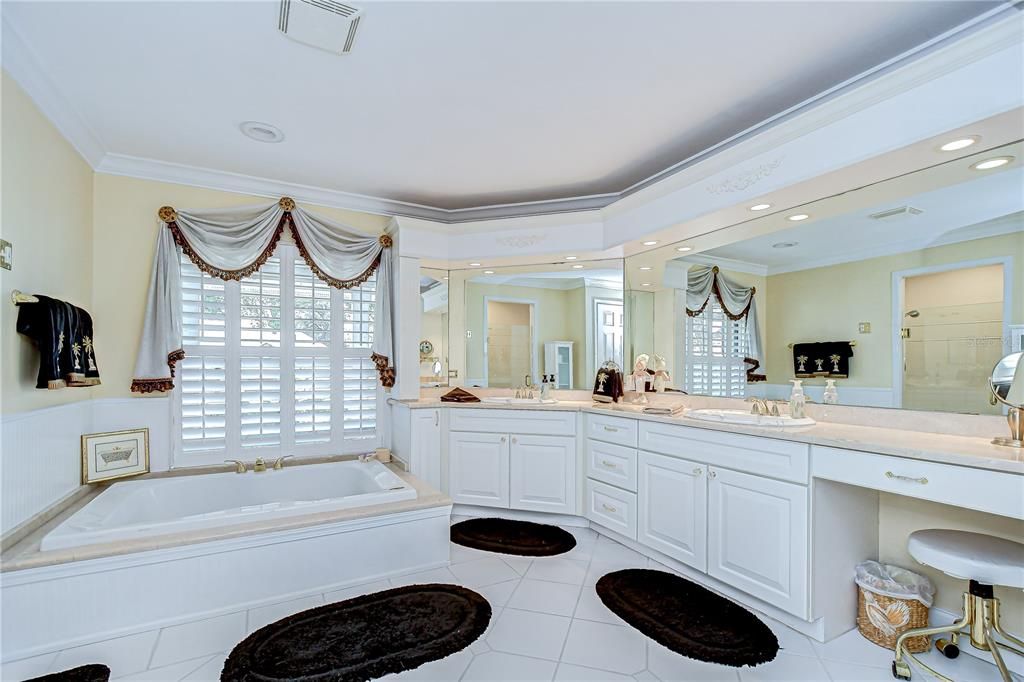 For Sale: $675,000 (4 beds, 3 baths, 2837 Square Feet)