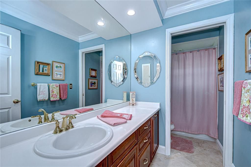 For Sale: $675,000 (4 beds, 3 baths, 2837 Square Feet)