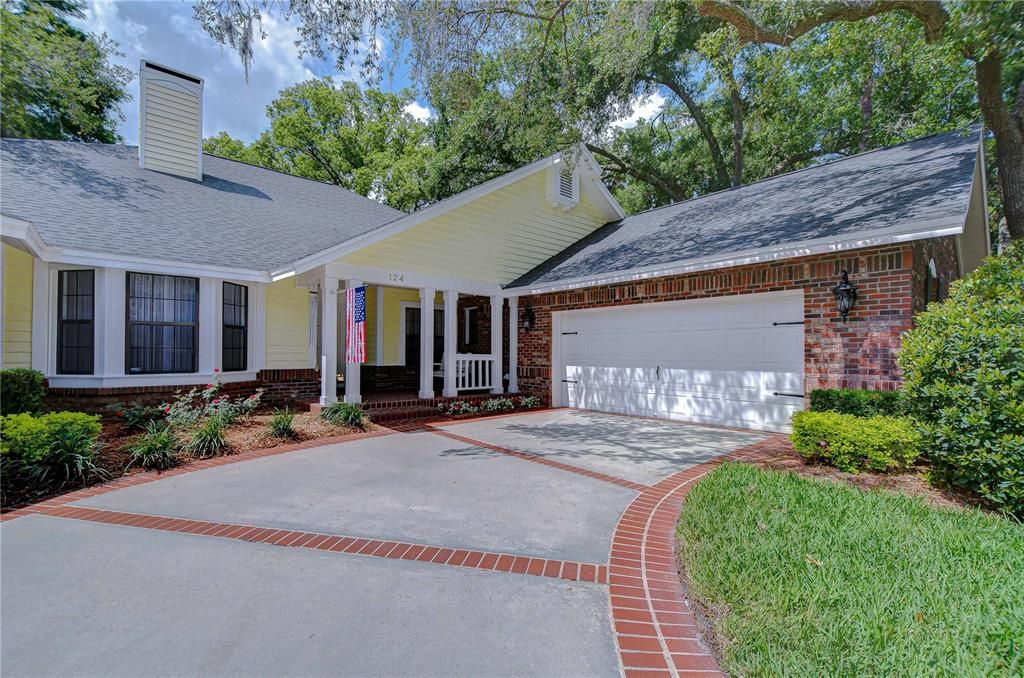 For Sale: $675,000 (4 beds, 3 baths, 2837 Square Feet)