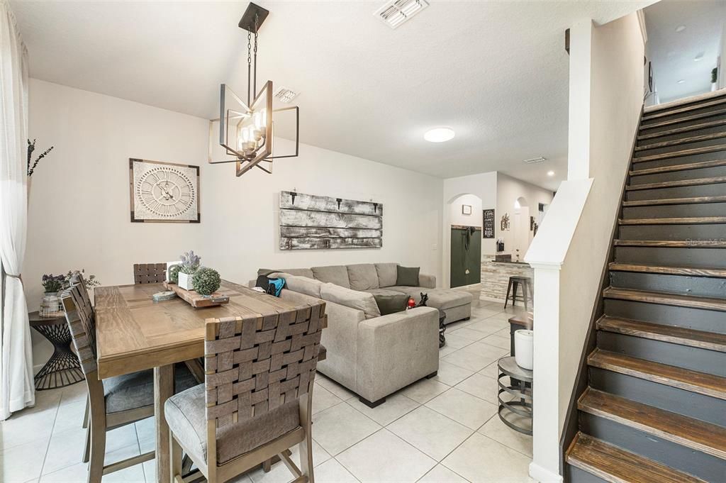 For Sale: $285,000 (3 beds, 2 baths, 1536 Square Feet)