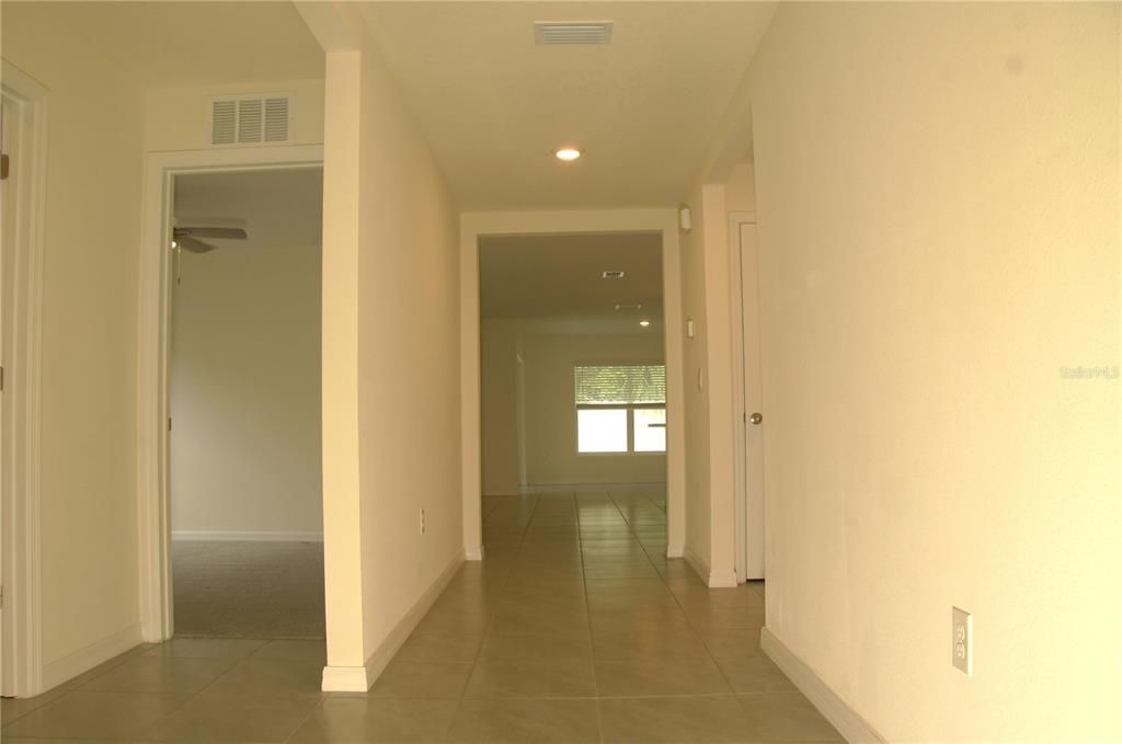 For Sale: $259,999 (3 beds, 2 baths, 1670 Square Feet)