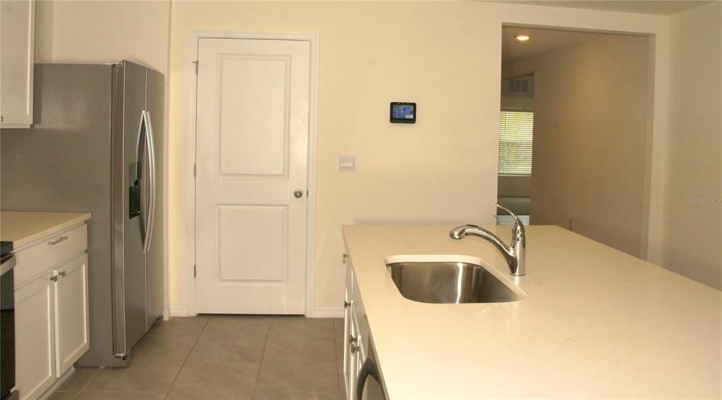 For Sale: $259,999 (3 beds, 2 baths, 1670 Square Feet)