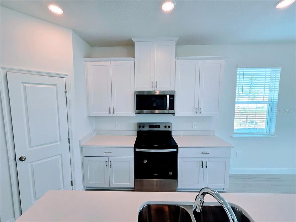 En Renta: $3,200 (4 camas, 2 baños, 2601 Pies cuadrados)