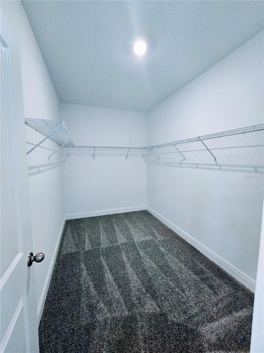 En Renta: $3,200 (4 camas, 2 baños, 2601 Pies cuadrados)