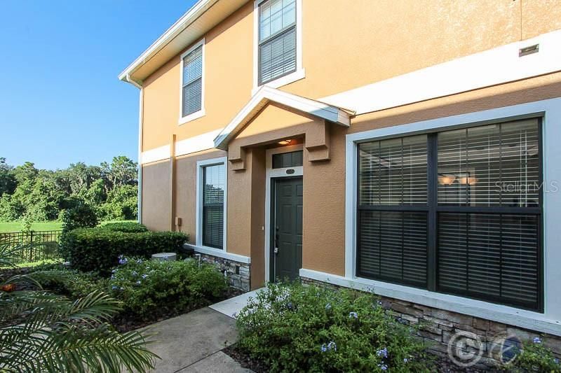 Recently Rented: $2,200 (3 beds, 2 baths, 1760 Square Feet)
