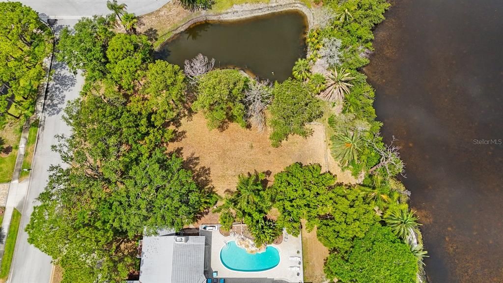 待售: $209,900 (0.75 acres)