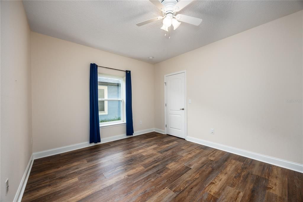 На продажу: $450,000 (4 спален, 3 ванн, 2712 Квадратных фут)