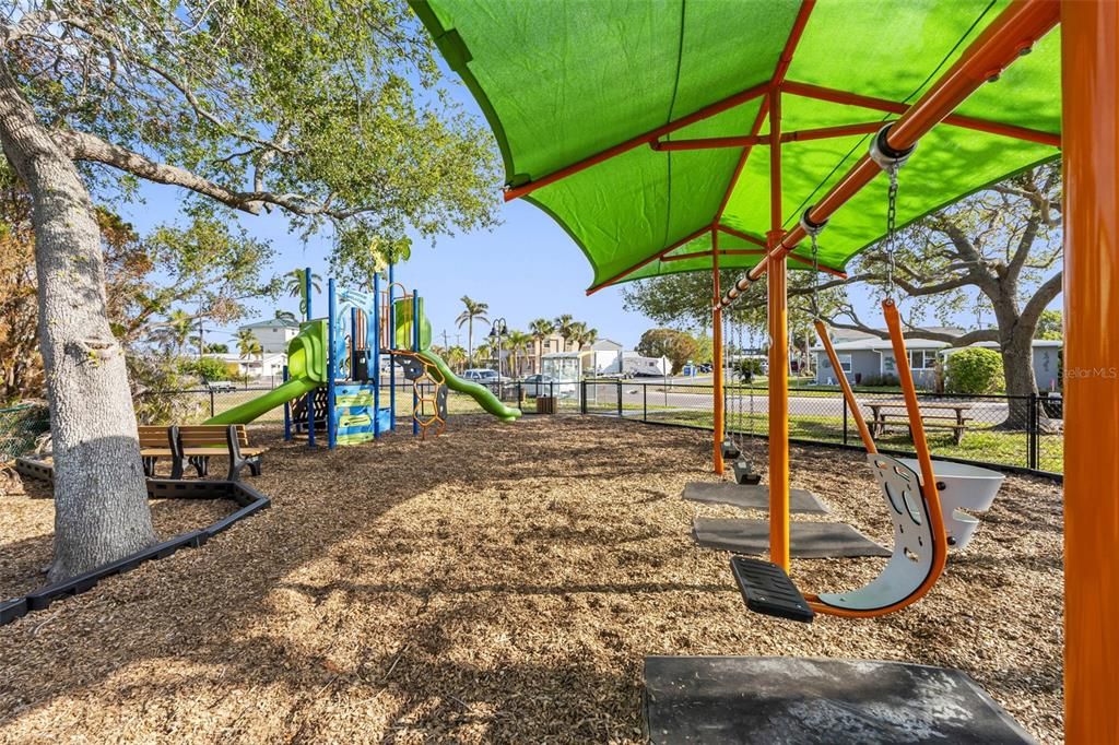 待售: $1,475,000 (0.19 acres)