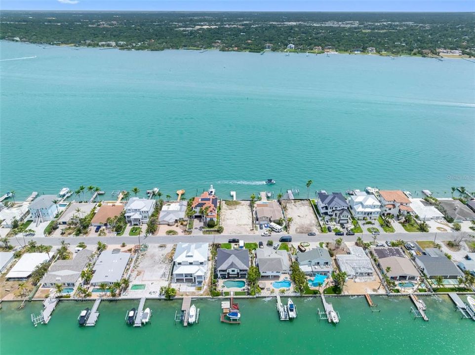 待售: $1,475,000 (0.19 acres)