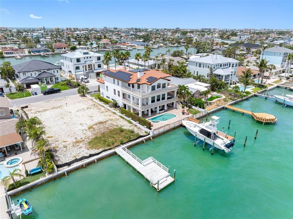 待售: $1,475,000 (0.19 acres)