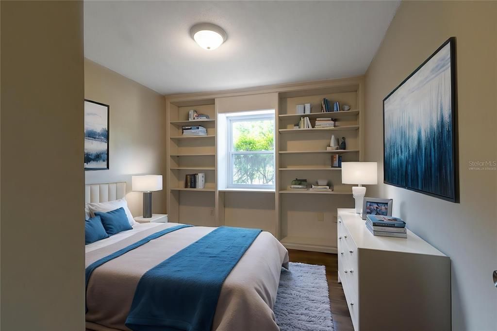 Active With Contract: $230,000 (3 beds, 1 baths, 1053 Square Feet)